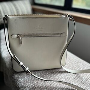 Kate Spade Cream Crossbody Bag with Textured Leather and Adjustable Strap